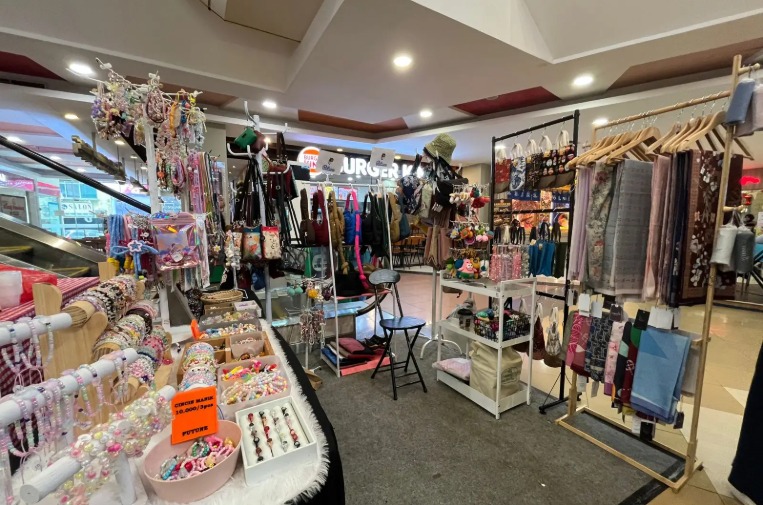 Busana Ramah Lingkungan Karya KFD Tampil di Dmall Margonda