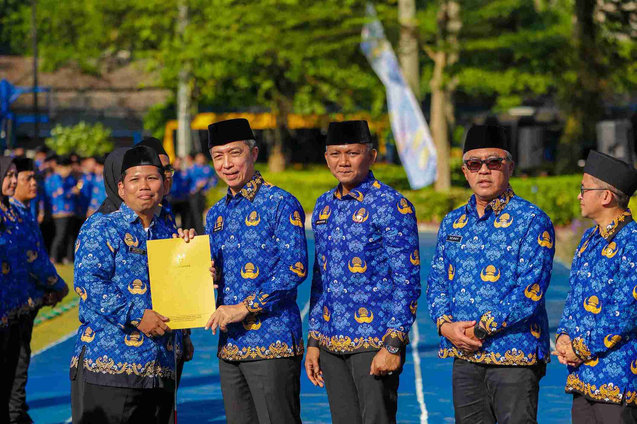 Peringati HUT KORPRI, Pemkot Bogor Resmi Angkat Ribuan PPPK Paruh Waktu