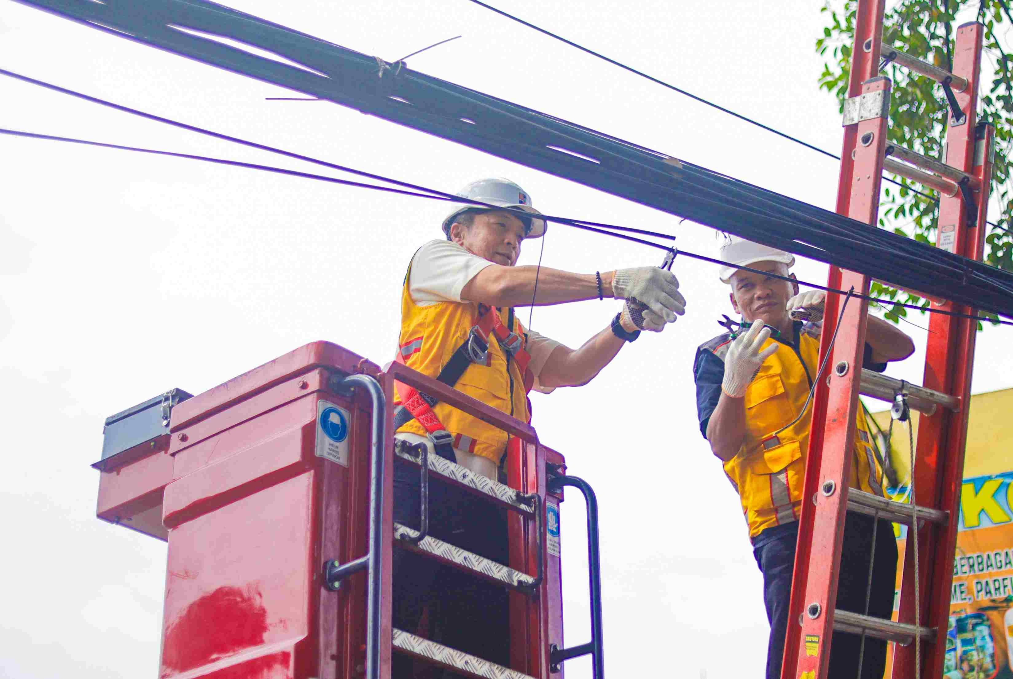 Pemkot Bogor Tata Kabel Udara Demi Wujudkan Kota Lebih Rapi