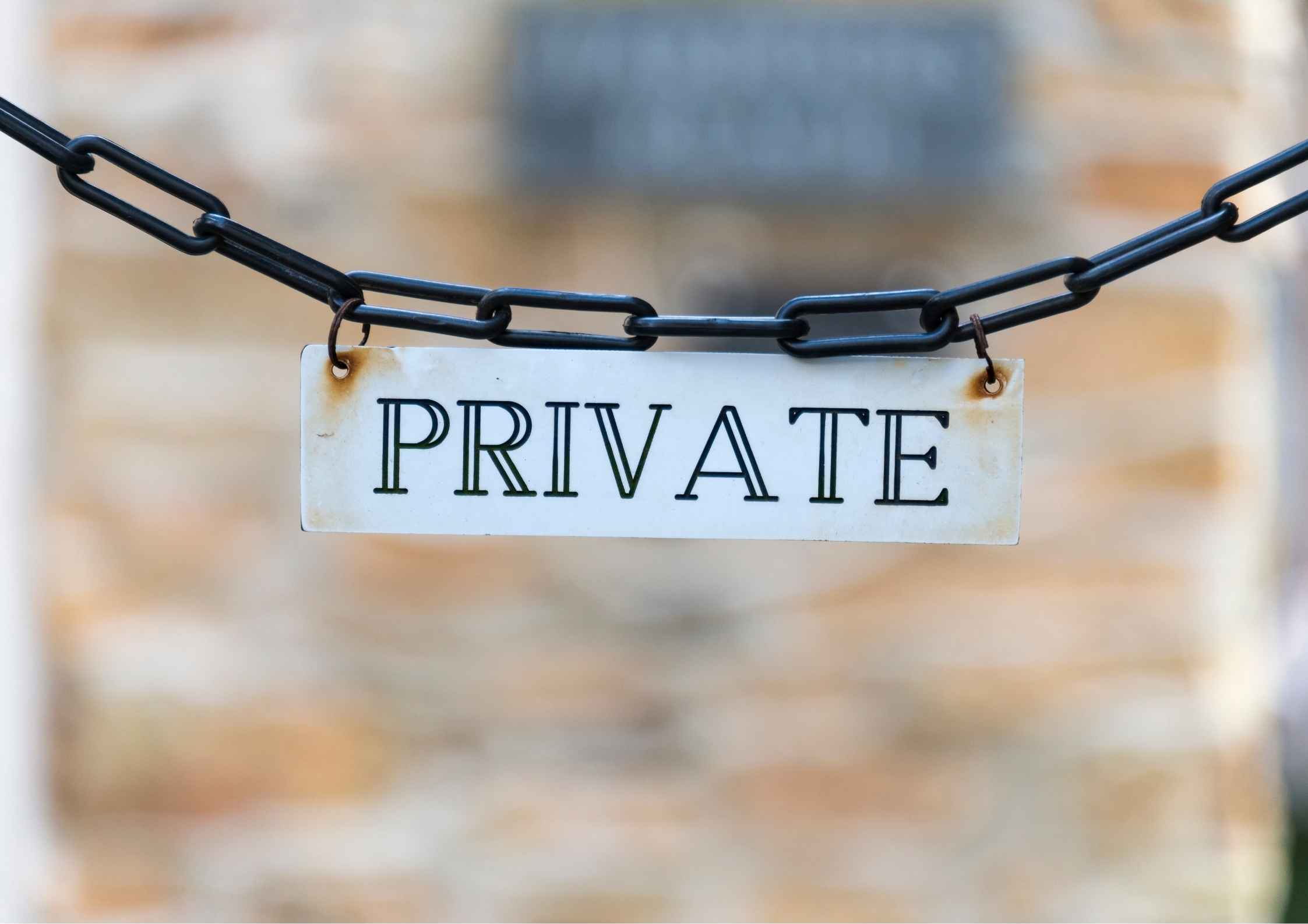 Stay Private: Cara Menjaga Batasan Diri di Era Media Sosial