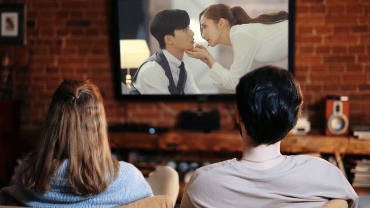 Cuma Rebahan Nonton Drama, Bisa Dapat Cuan? Ternyata Benar Ada Aplikasinya!