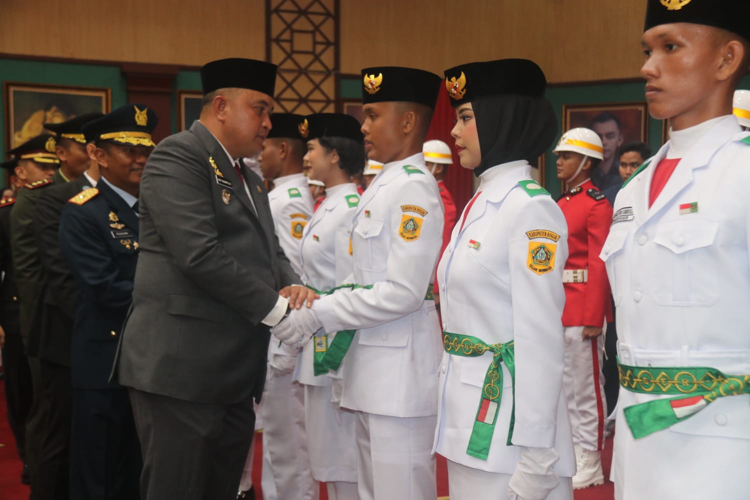 Bupati Bogor Kukuhkan 60 Anggota Paskibraka 2025 Jelang HUT RI ke-80