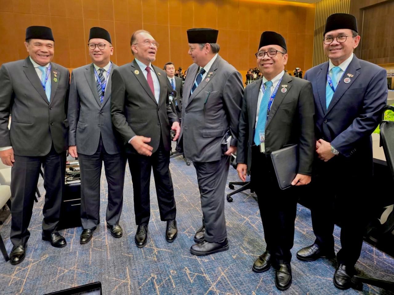 Para Pemimpin Negara AZEC Deklarasi Komitmen Transisi Energi Berkeadilan