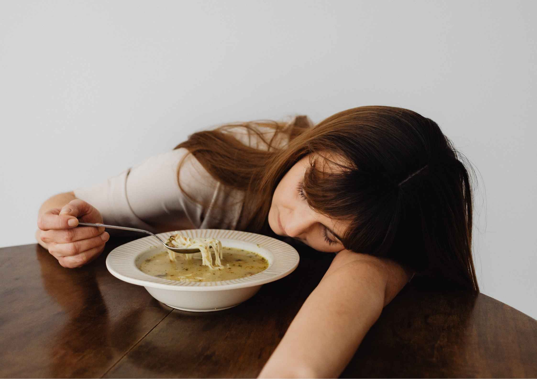 Terbongkar! Alasan Kenapa Sarapan Malah Bikin Ngantuk dan Lemas