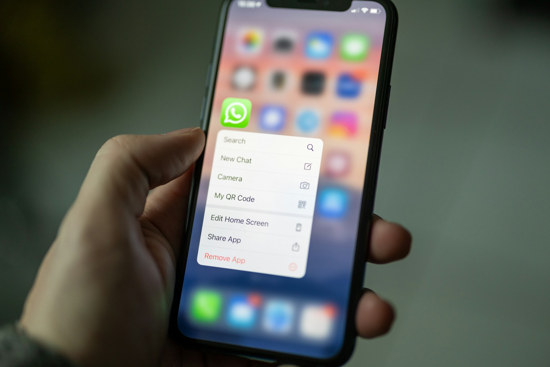 Nggak Banget! WhatsApp Versi Terbaru Kini Ada Iklannya, Kok Jadi Begini?