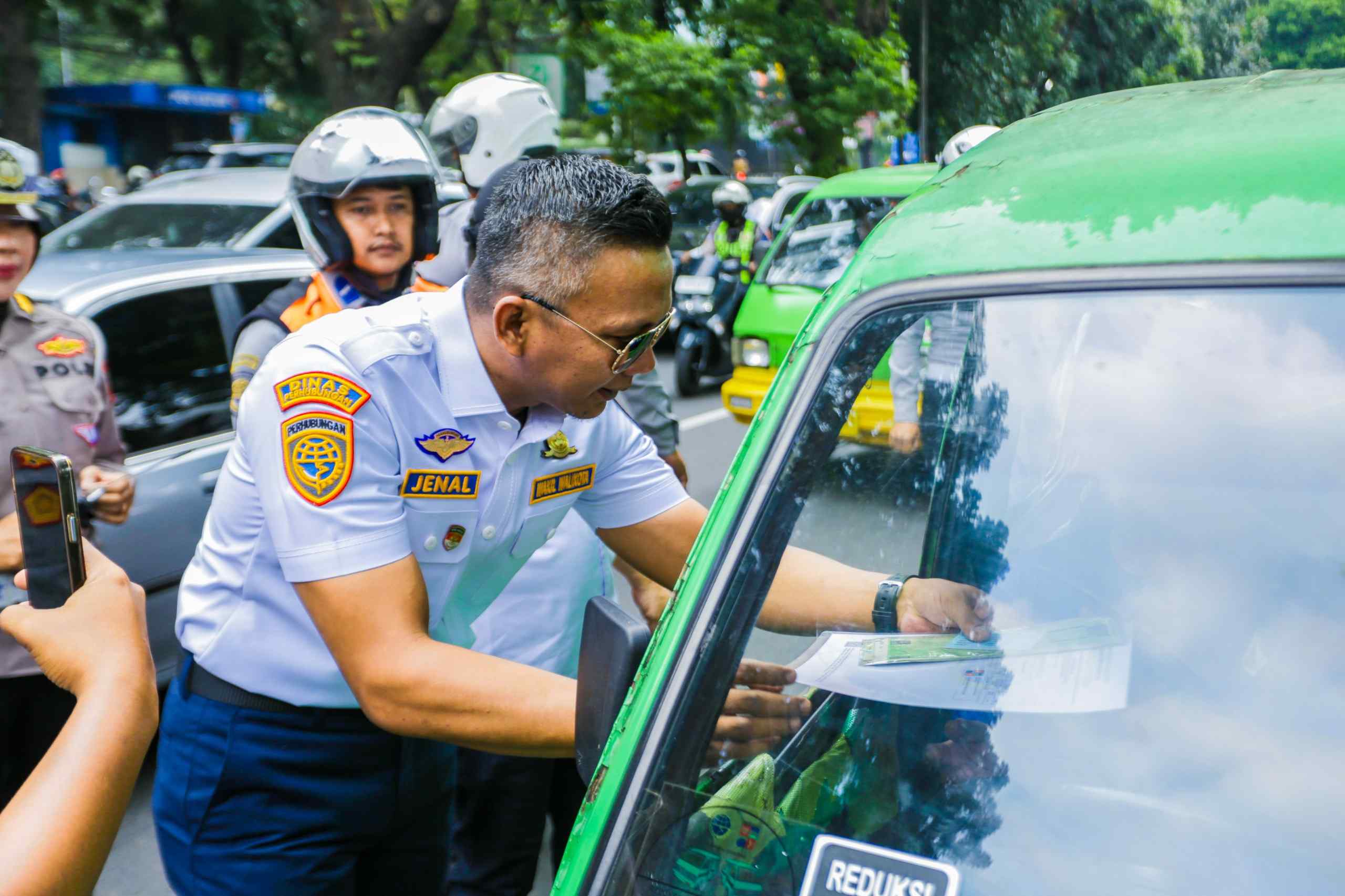 Pemkot Bogor Tertibkan 16 Angkot Tak Layak Operasi Demi Keselamatan Penumpang