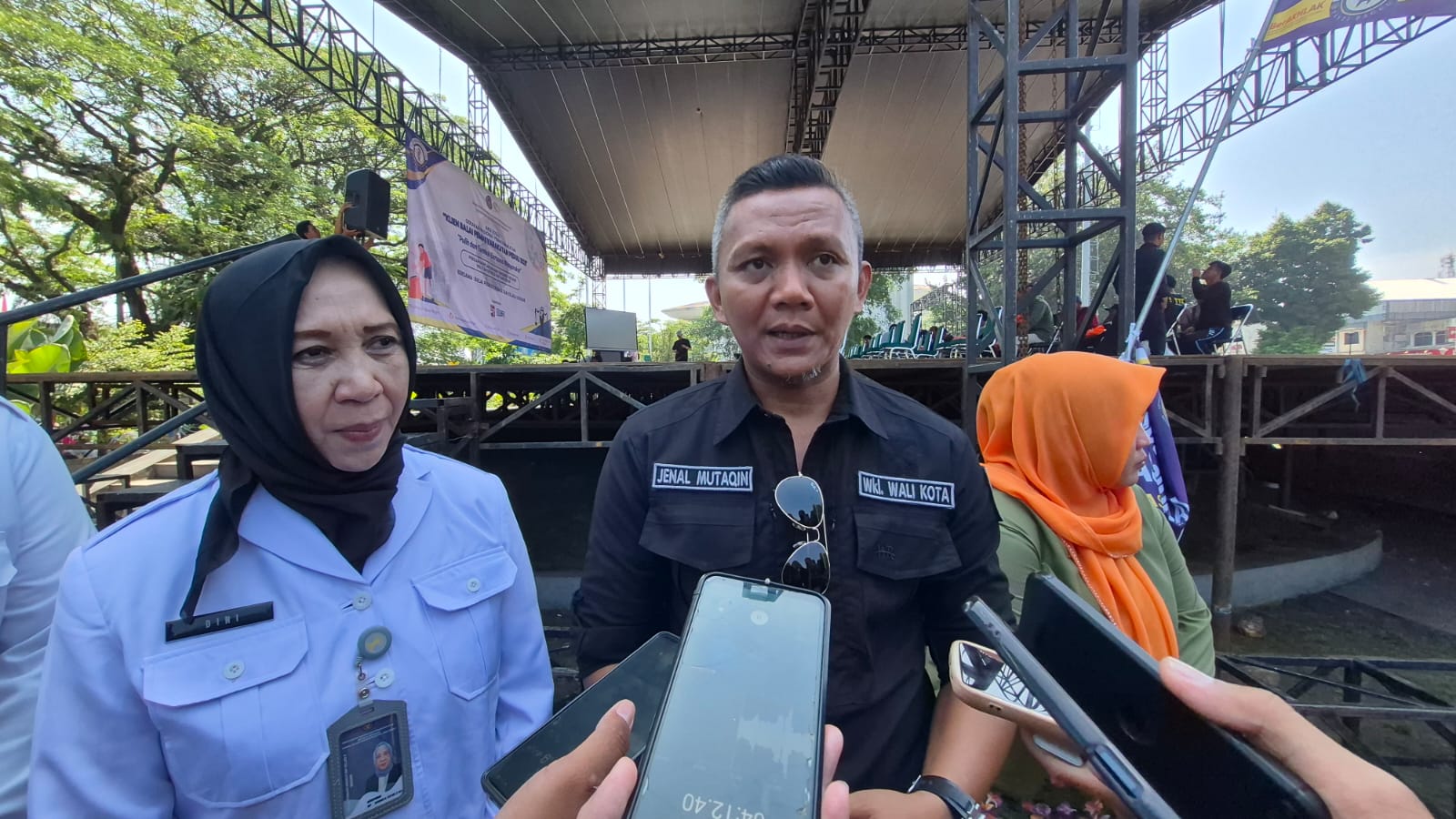 Penertiban PKL di Alun-Alun Kota Bogor, Jenal Mutaqin : Masa Harus Nunggu Wakil Wali Kota Datang