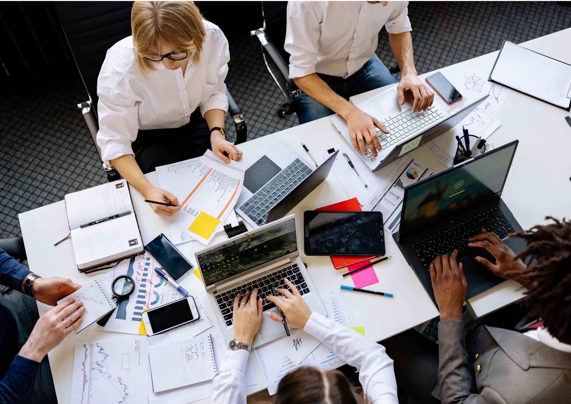 The Art of Doing Less: Cara Mencapai Hasil Maksimal dengan Berhenti Sok Sibuk