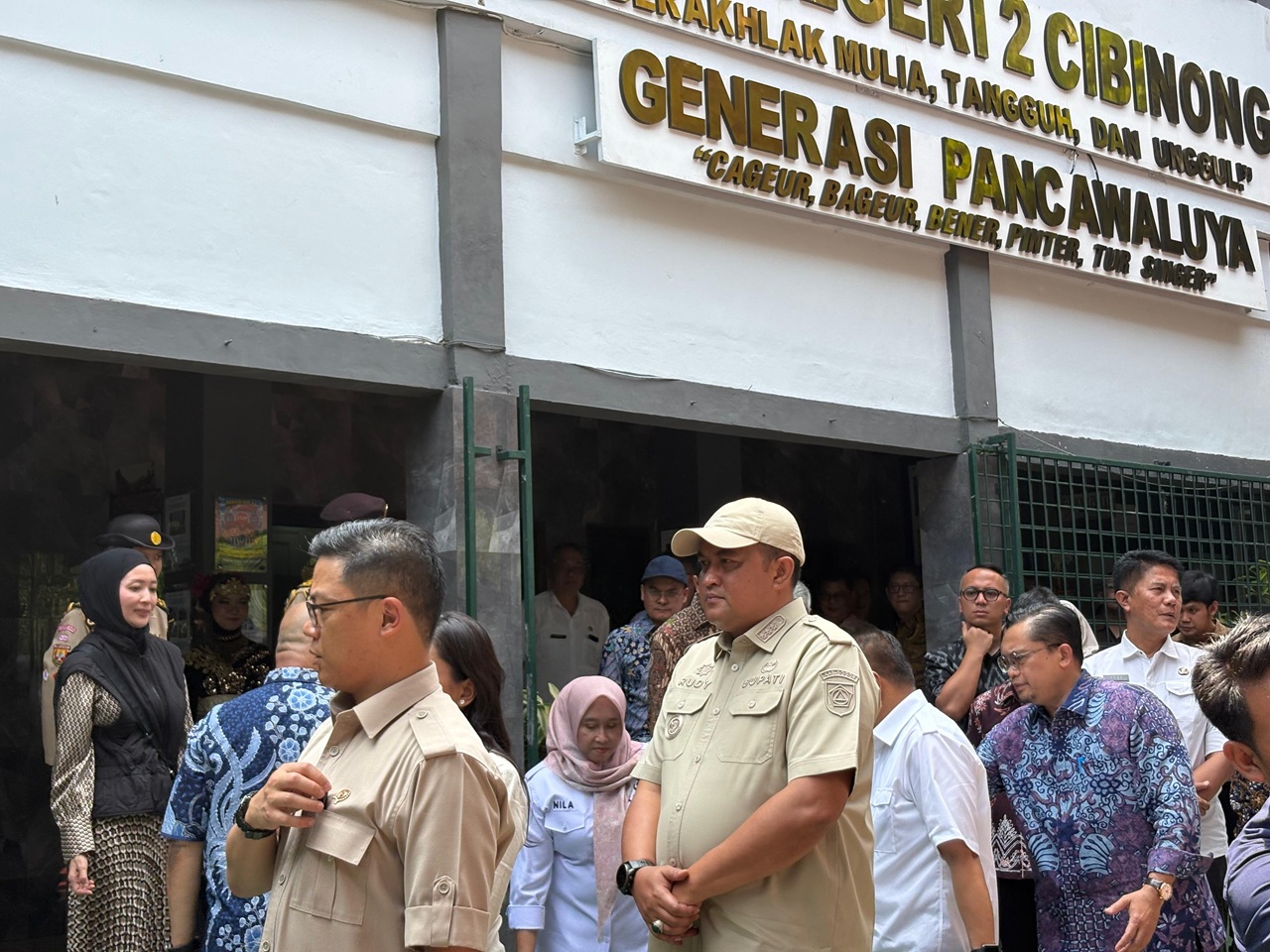 Dampingi Menko PMK, Bupati Bogor Rudy Susmanto Dorong Penguatan Pendidikan dan Digitalisasi Sekolah