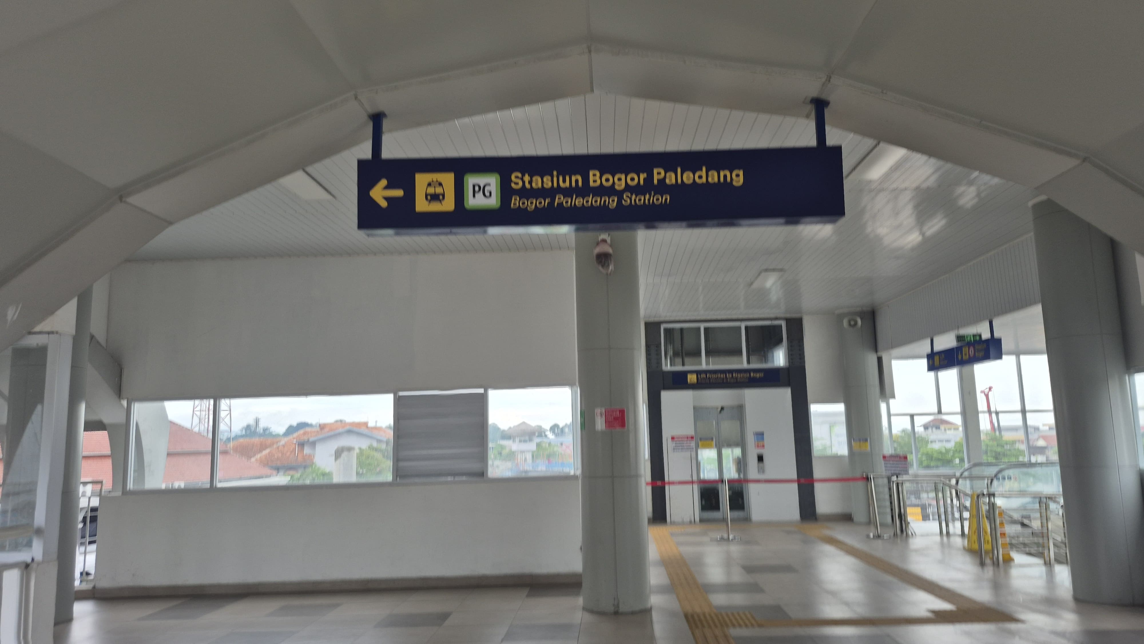 Skybridge Penghubung Stasiun Bogor - Stasiun Paledang Resmi Beroperasi Hari Ini