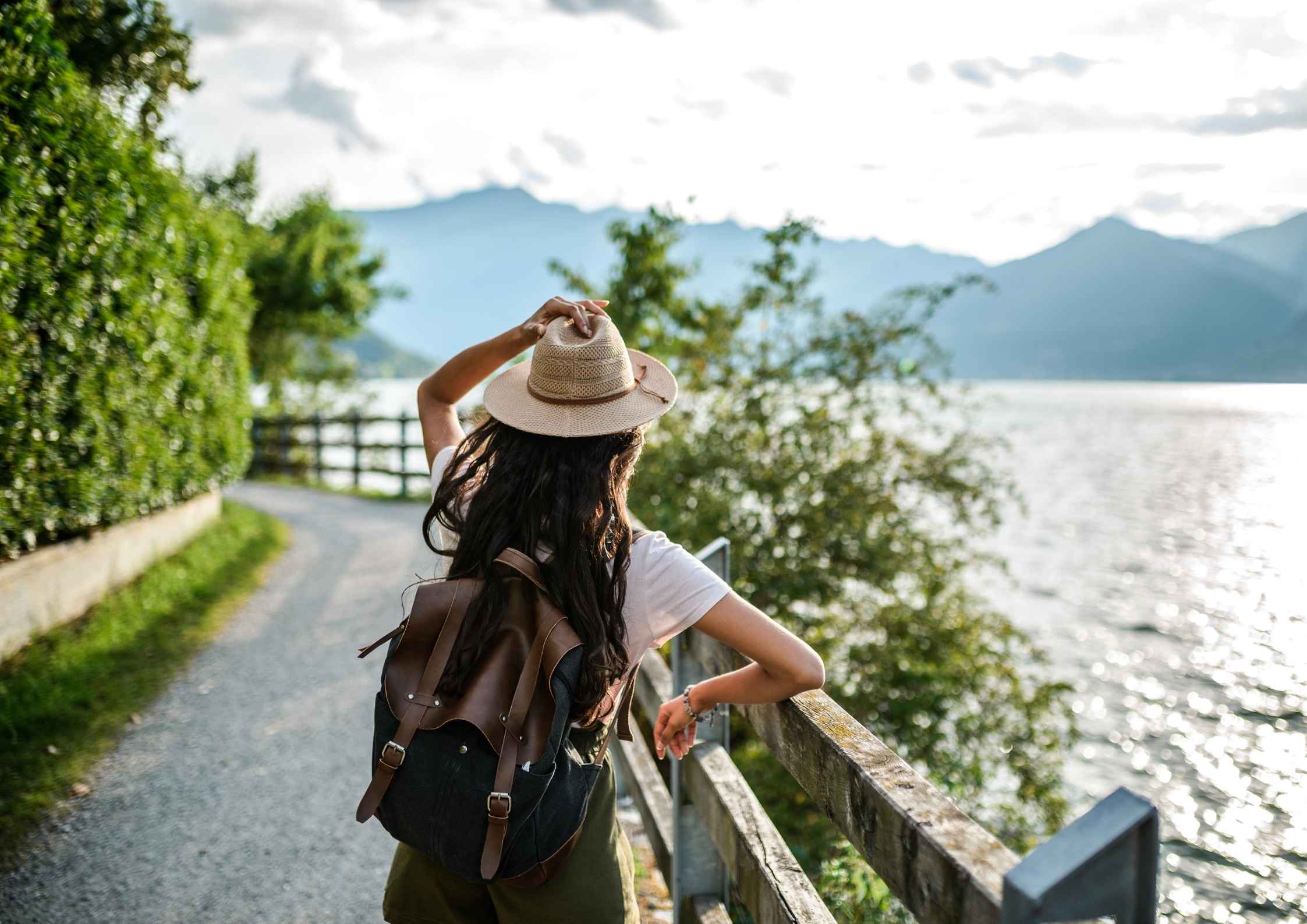 Backpacking Pertama Kali? Ini 5 Tips Hemat Traveling Keliling Dunia dengan Satu Tas