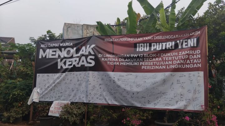Heboh di Bekasi! Pengajian ‘Umi Cinta’ Diduga Janjikan Surga Rp 1 Juta, Warga Protes Besar-besaran