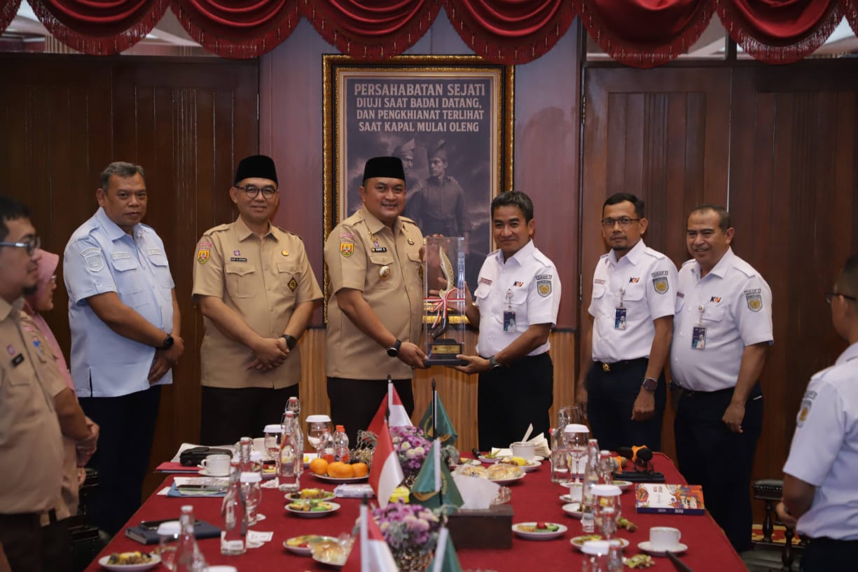 Transportasi Bogor Semakin Terpadu, Pemkab dan PT KAI Jalin Kerja Sama Strategis