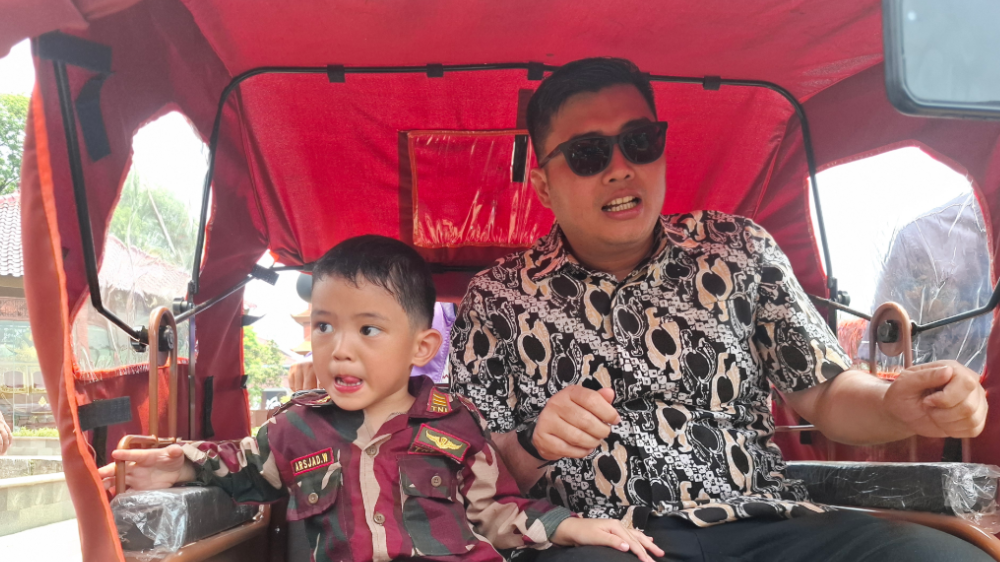 Ketua DPRD Kabupaten Bogor Jajal Becak Listrik Prabowo, Usul Pejabat Daerah Ikut Bergiliran