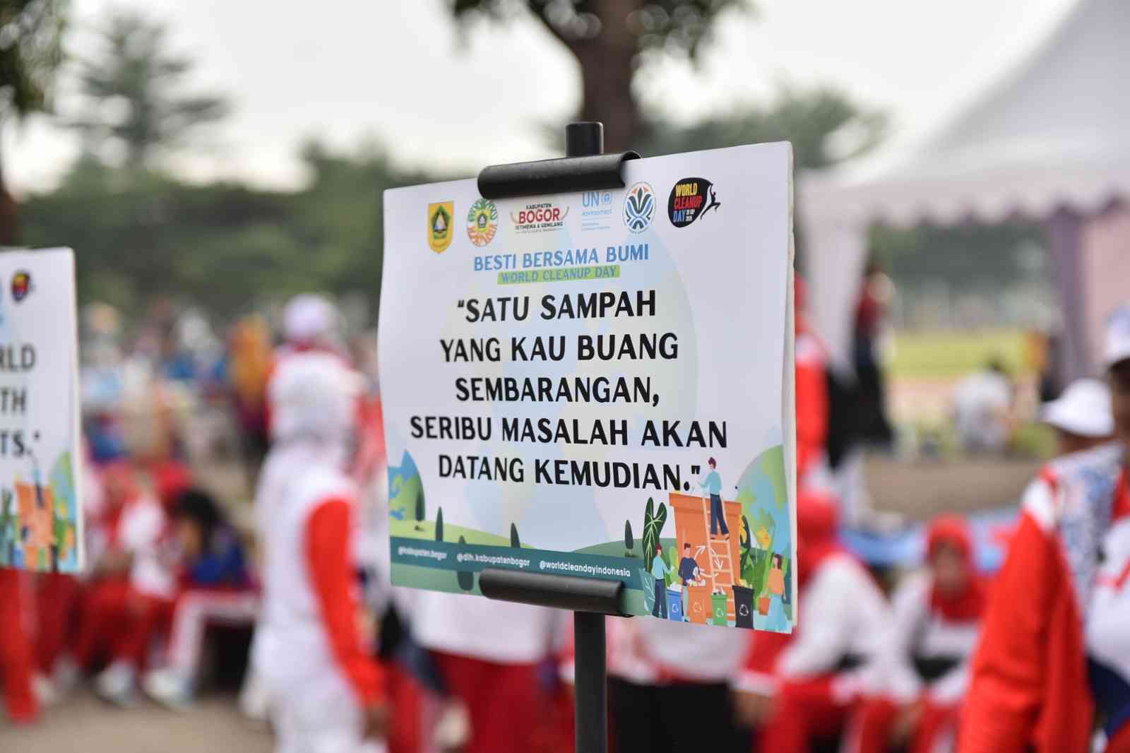 World Cleanup Day di Bogor: Dari Desa hingga Stadion Pakansari