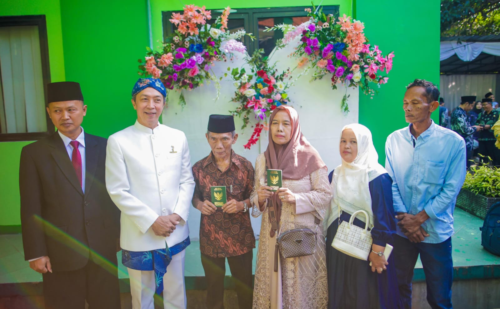 Sebanyak 43 Pasangan Melangsungkan Nikah Massal di Kota Bogor, Dedie Rachim Ingatkan Pentingnya KB