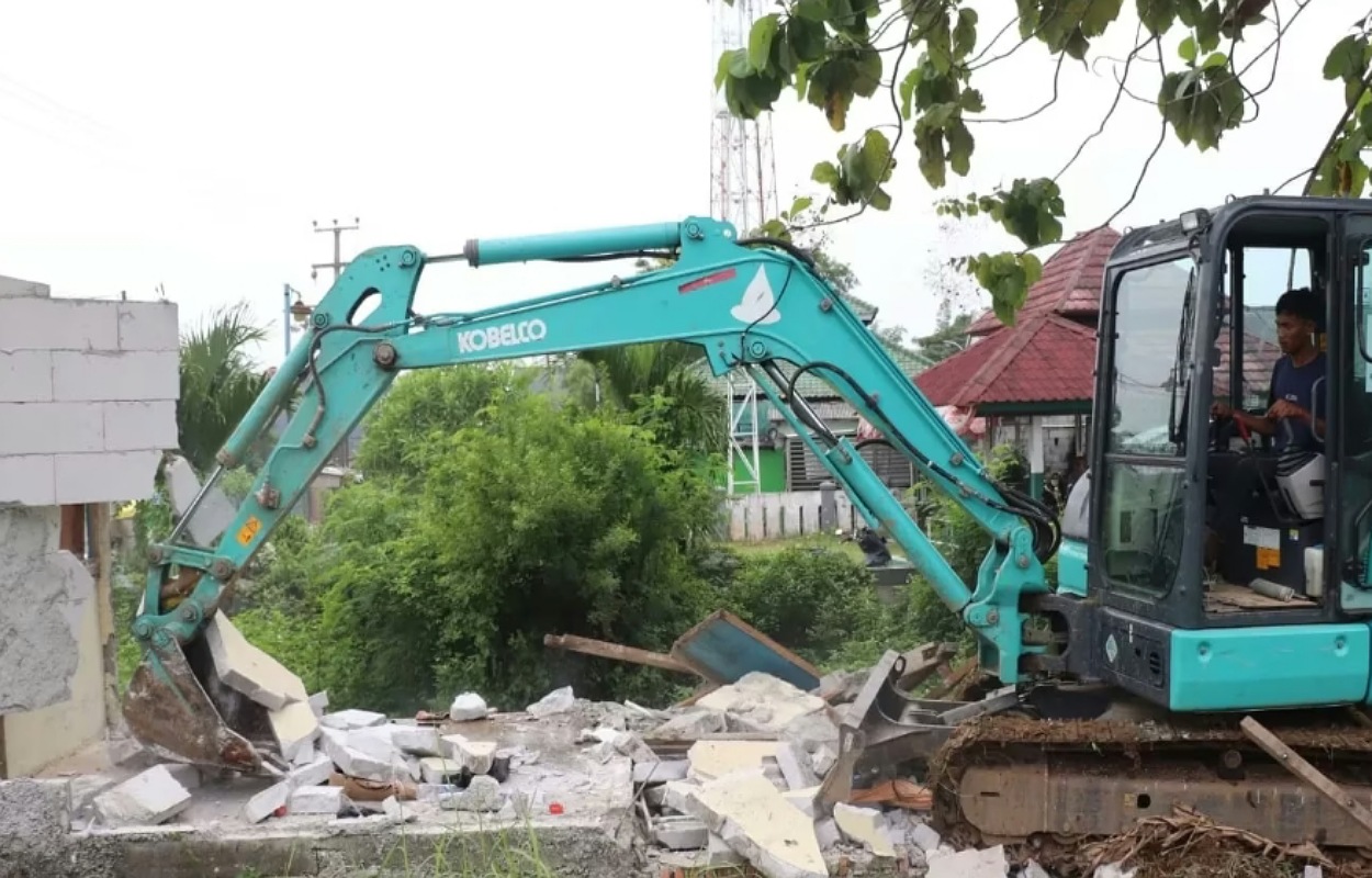 Dedi Mulyadi Bongkar Bangunan Liar di Bekasi, Warga Kampung Gabus Kecewa dan Merasa Dikhianati