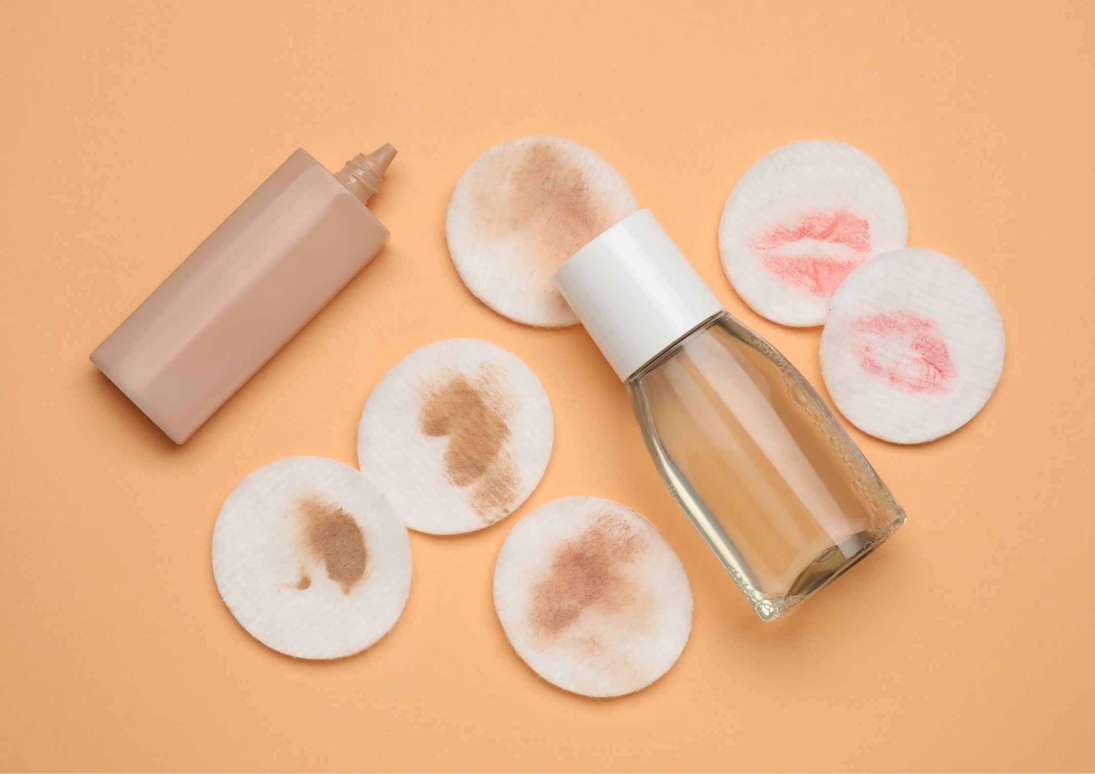 Cleansing Balm vs Micellar Water: Mana yang Lebih Ampuh Angkat Makeup Sampai ke Pori?