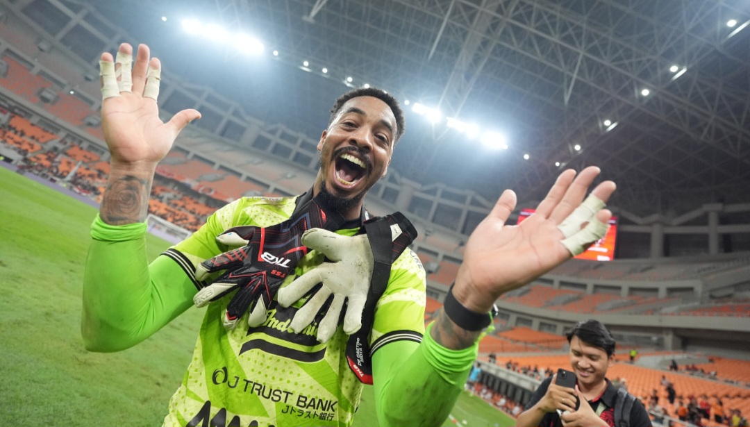 Persija Jakarta Resmi Perpanjang Kontrak Kiper Asing Carlos Eduardo, Jak Mania Lega?