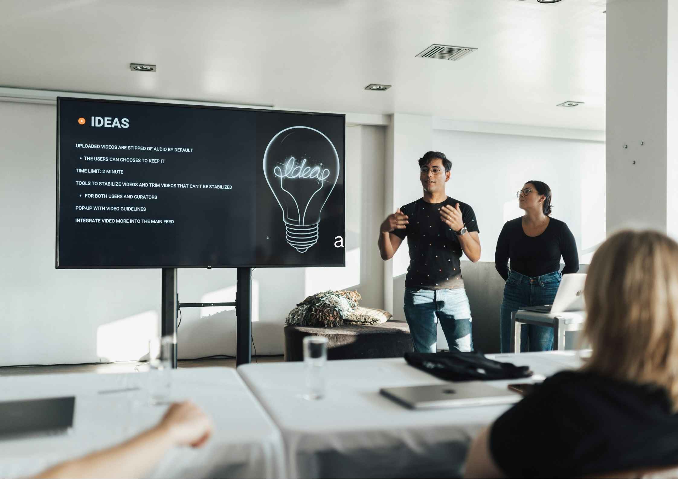 Tips Public Speaking: Cara Menghilangkan Rasa Gugup Saat Presentasi di Depan Bos