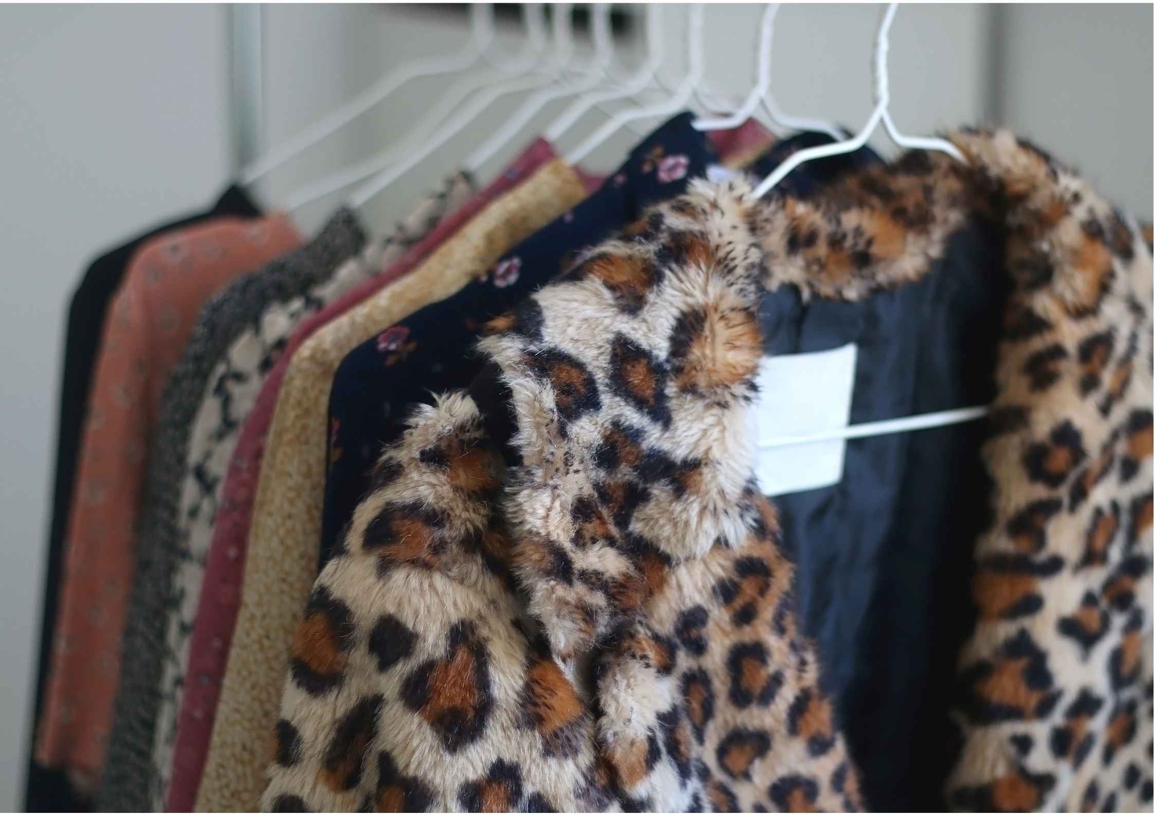 Rahasia 'Work-Mode' Stylish: Punya 5 Barang Ini di Lemari Bikin Kamu Terlihat Pro Seketika