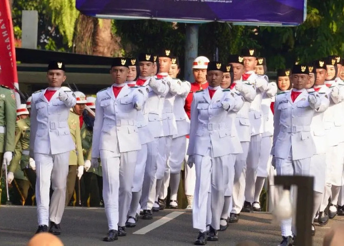 42 Pelajar Depok Tampilkan Semangat Nasionalisme Lewat Tugas Paskibraka HUT RI ke-80