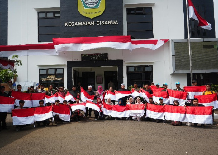 Pemkab Bogor Gencar Lakukan Gerakan Pembagian Bendera Merah Putih, Ajak Masyarakat Maknai HUT RI