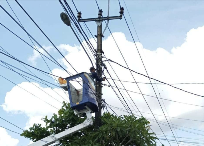 Bupati Bogor Genjot Program Penerangan Jalan, Target Pasang 65.957 Lampu di Seluruh Wilayah