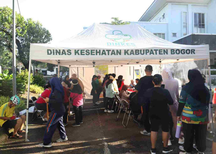 Cek Kesehatan Gratis di CFD Bogor, Masyarakat Ramai Datangi Stand Dinkes