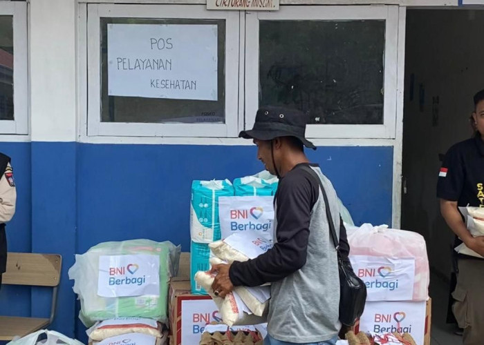  BNI Salurkan Bantuan Tanggap Darurat untuk Korban Banjir Bandang di Padang dan Sibolga