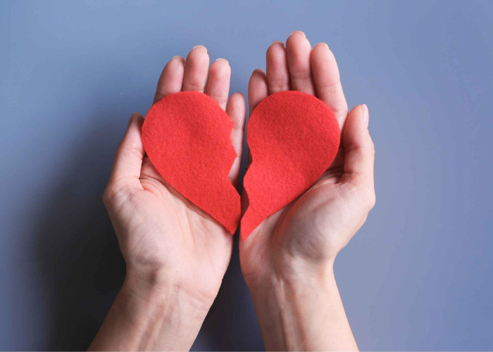 Jangan Larut dalam Kesedihan! Ini Trik Psikologis Melewati Fase Breakup Agar Cepat Move On