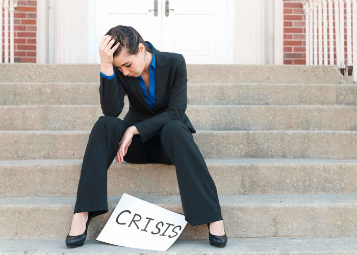 Usia 25 Tapi Merasa Tersesat? Tenang, Anda Sedang Mengalami Quarter-Life Crisis
