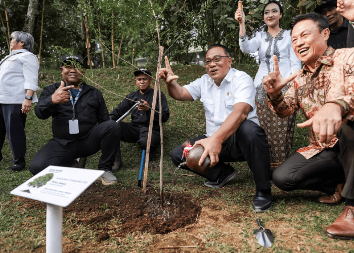 Menteri LH Soroti Ekowisata, EIGER Nature di Bogor Dorong Wisata Sambil Pulihkan Alam