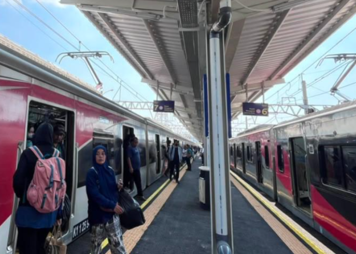 Perjalanan KRL Bogor Kembali Normal, Penumpang Sebut Kondisi Hari Ini Tak Terlalu Padat