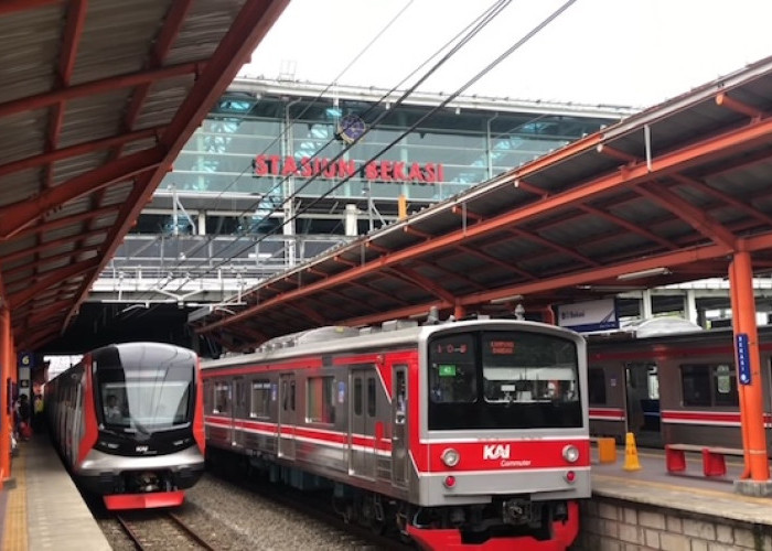 Cara Naik KRL Terbaru 2025: Jadwal, Rute, Harga Tiket, dan Alat Pembayaran