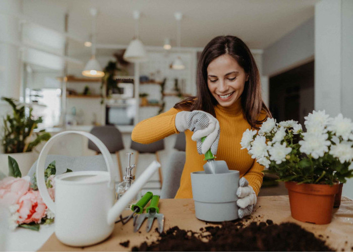 Ide Hobi Low Budget untuk Mengisi Waktu Luang di Rumah