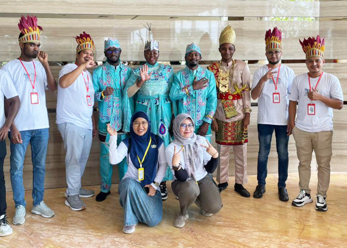 Mahasiswa 5 Benua Sambangi IPB, Fokus Belajar Bahasa dan Budaya Indonesia