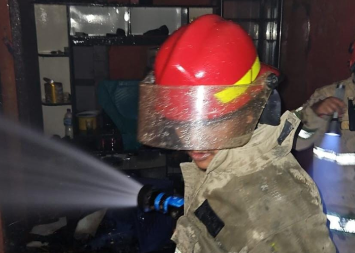 Ditinggal Pemilik Pergi, Rumah Kosong di Citeureup Terbakar