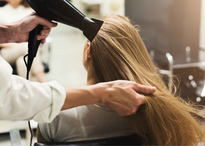 Penyebab Rambut Cepat Lepek yang Jarang Disadari Banyak Orang