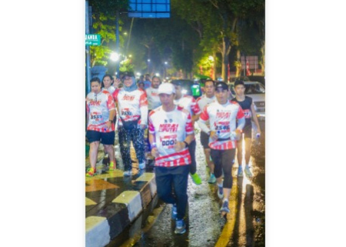 Ribuan Peserta Meriahkan Merah Putih Night Run 2025 di Bogor