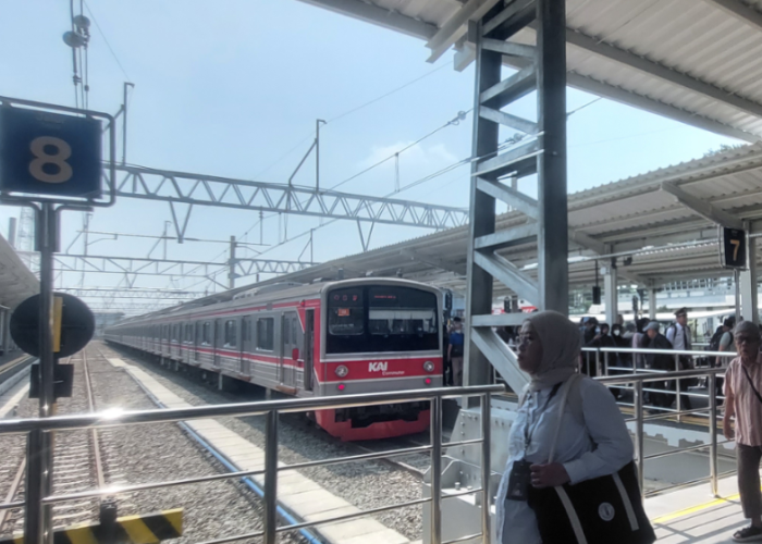 7 Perjalanan KRL Lintas Bogor Dibatalkan Hari Ini, KRL INKA Masih Bermasalah