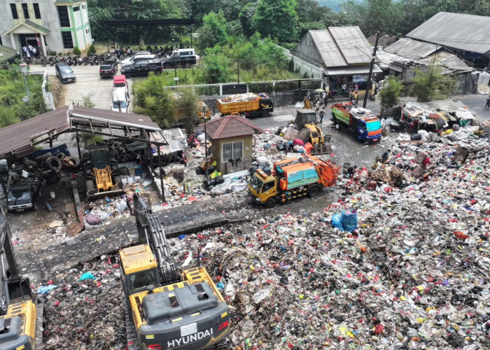 Pasca Kebakaran Operasional TPA Galuga Kembali Normal, Armada Truk Sampah Diatur