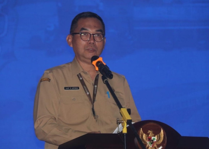 Mendes PDTT Yandri Tekankan Peran Vital Perangkat Desa dalam Keberhasilan Program Nasional Presiden Prabowo