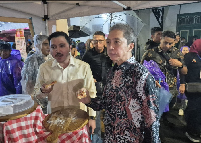 Dedie Rachim Mampir ke Festival Bogor Suka-suka: Semua Kulinernya Enak!