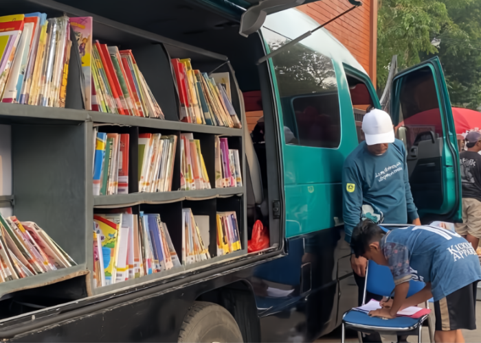 Perpustakaan Keliling Hadir di CFD Tegar Beriman, Tumbuhkan Minta Baca Warga Bogor