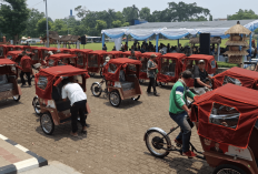 Prabowo Dorong Kesejahteraan Pengayuh Lansia, 130 Becak Listrik Disalurkan di Kabupaten Bogor