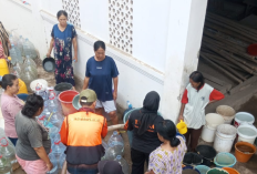 Pemkab Bogor Bergerak Cepat Atasi Kekeringan, 8.000 Liter Air Bersih Tiba di Jonggol