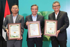 Dirut BTN Raih Penghargaan Inspirational Figure in Environmental and Social Sustainability