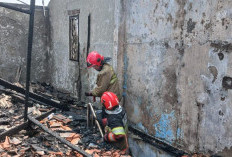 Nyalakan Lilin saat Listrik Padam, Rumah Warga di Tamansari Terbakar