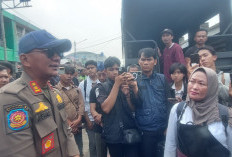 Takut Kehilangan Pembeli, PKL MA Salmun Minta Izin Berjualan di Pelataran Toko